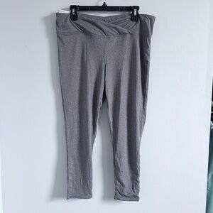 NWT Capri Leggings Size L 12-14